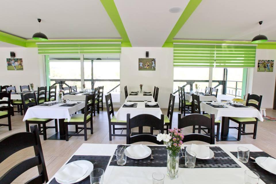 Restauracia Gol Hotel Oravske Vesele Eksteriør billede